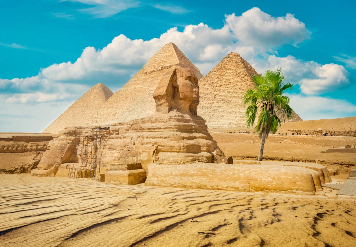 Sphinx et Pyramide d'Egypte