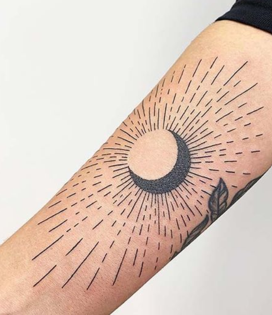 Tatouage Rayons De Lune