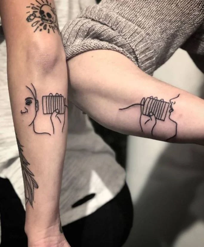 15 Tatouage Telephone A Cannette Et Corde Pour Couple Pinterest.jpg