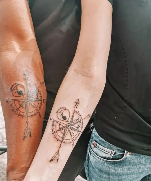 3 Tatouage Couple Boussole Et Rose Des Vents Instagram Mvz Family.jpg