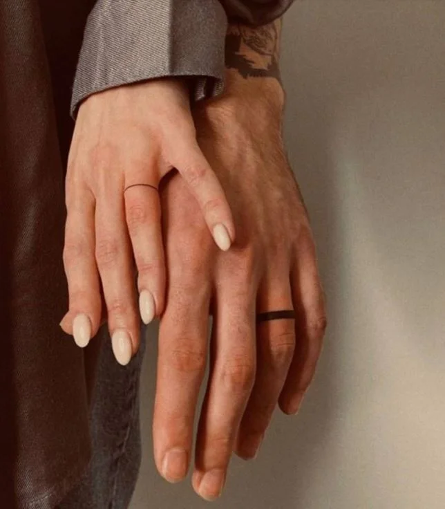 33 Tatouage Couple Alliance Au Doigt Pinterest.jpg