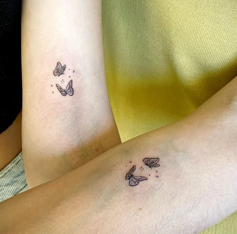 36 Tatouage Duo De Papillon Discret Pour Couple Instagram Rockteza.jpg