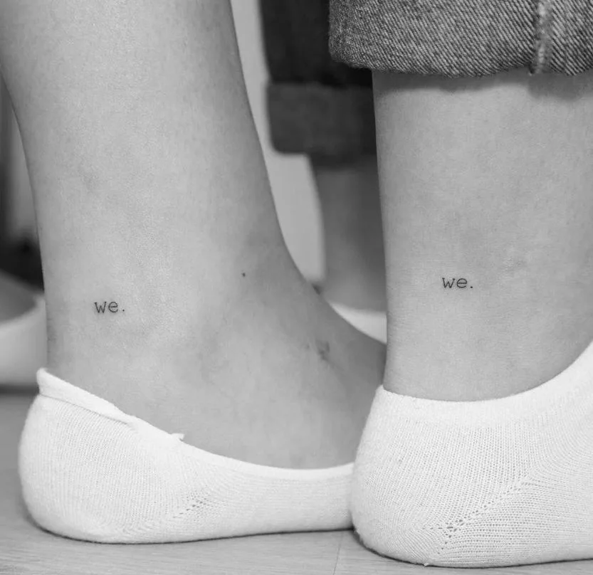 42 Tatouage Couple Petit Mot Discret Sur La Cheville Instagram Smalltattoos.jpg
