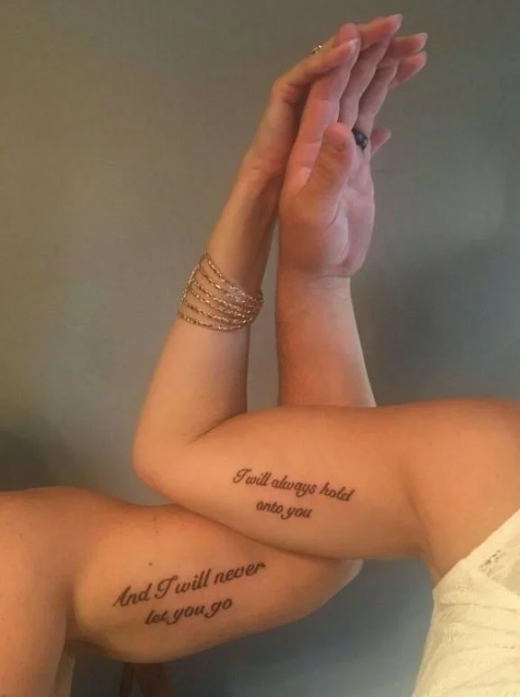 48 Tatouage Couple Phrase Sur Le Bras Et Le Poignet Pinterest 1.jpg
