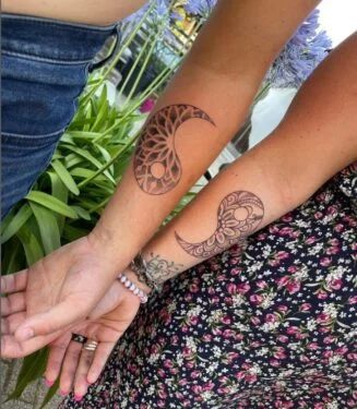 69 Tatouage Yin Yang Mandala Pour Couple Instagram Colorful Therapy 327x375.jpg