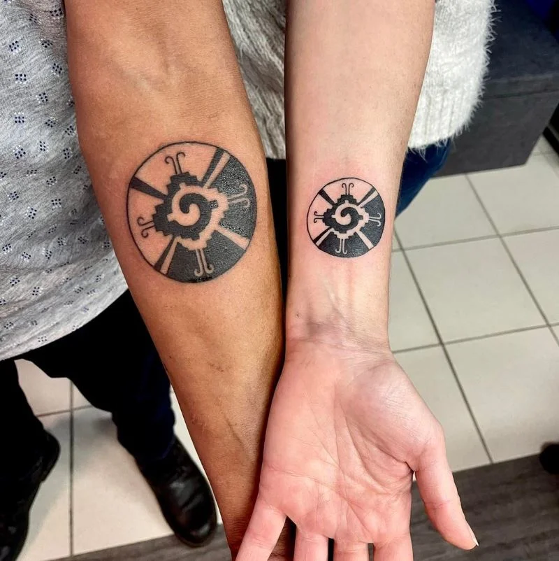 95 Tatouage Couple Cercle Noir Et Blanc Instagram Heikotatouage.jpg
