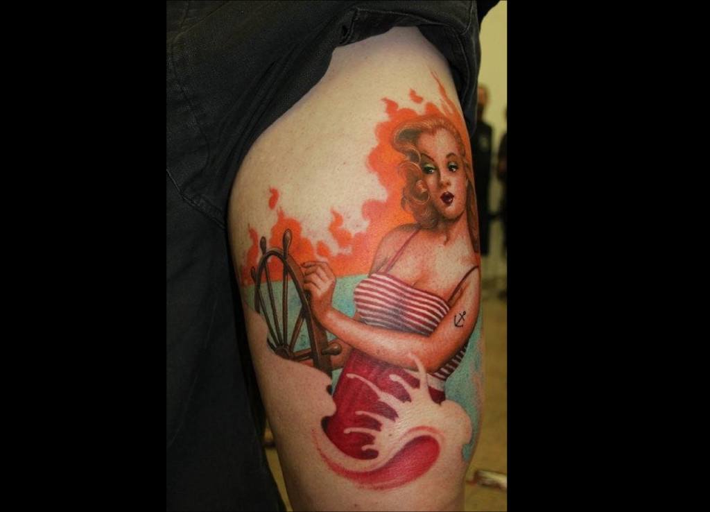 Artiste Inconnu Une Pin Up Tatouee Au Niveau Des Jambes 1024x738
