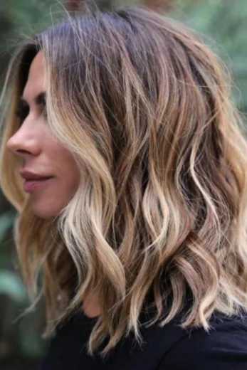 Coupes De Cheveux Femme Mi Long 12 768x1152