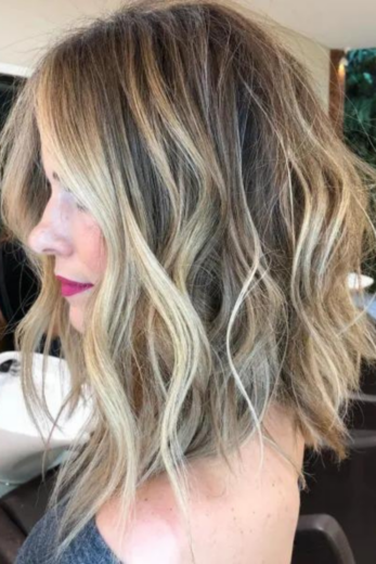 Coupes De Cheveux Femme Mi Long 25 768x1152