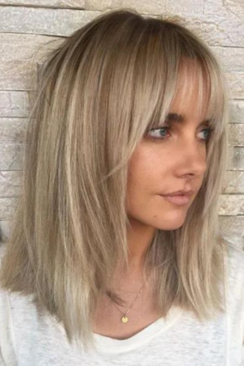 Coupes De Cheveux Femme Mi Long 7 768x1152