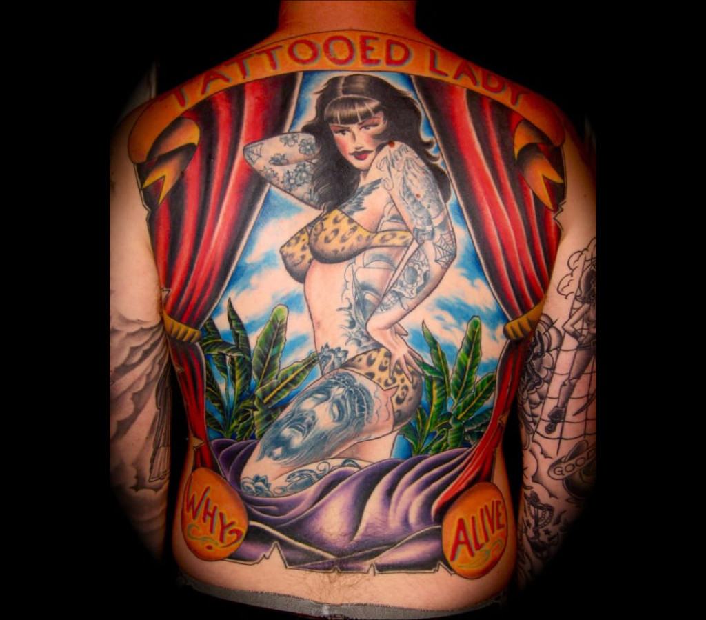 De Phil Colvin Une Pin Up Tatouee Dans Le Dos 1024x899