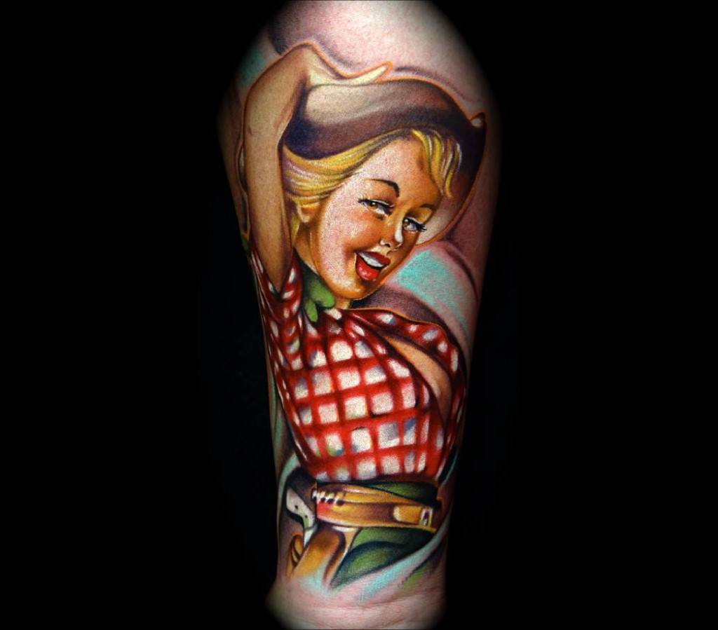 Encre Par Mike Demasi Une Pin Up Tatouee Sur Le Bras 1024x899
