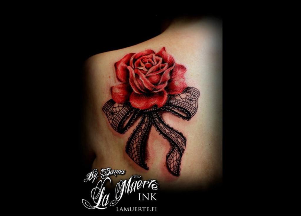 Pique Par Sanna Une Rose Avec De La Dentelle 1024x736